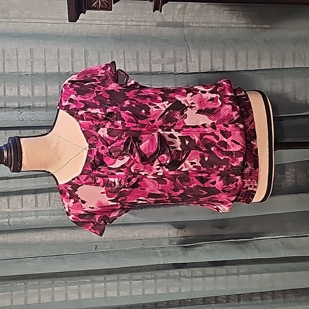 Like New, "APT 9" Womens Top